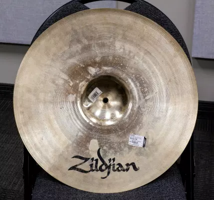 Zildjian - A20829 - Zildjian A Custom 19-Inch Medium Crash Cymbal 2